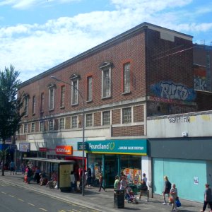 5–8_London_Road,_Brighton_(August_2013)_(1)