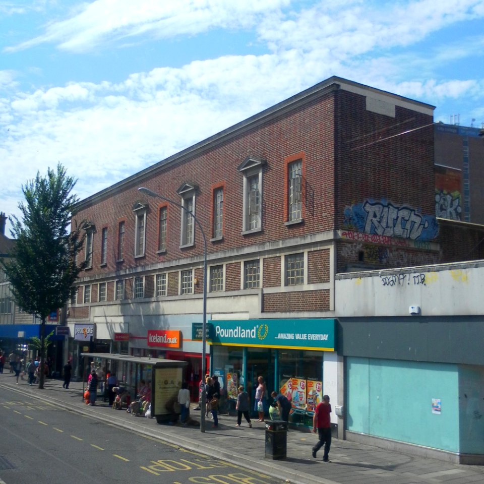 5–8_London_Road,_Brighton_(August_2013)_(2)