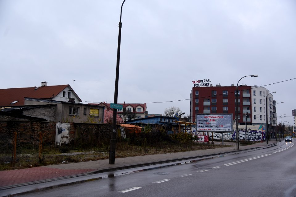 6912_View_of_Botaniczna_Street_in_Białystok,_November_2019
