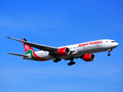 5Y-KZY_Kenya_Airways_Boeing_777-36N(ER)_-_cn_41819_landing_at_Schiphol,_pic3