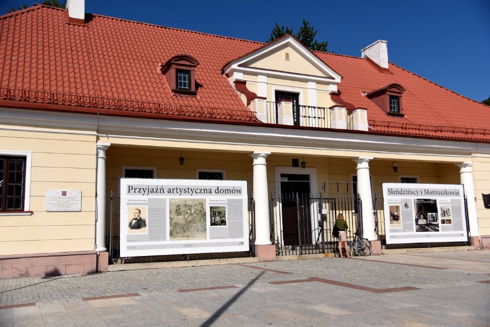 6329_August_2019_4_Rynek_Kościuszki_in_Białystok