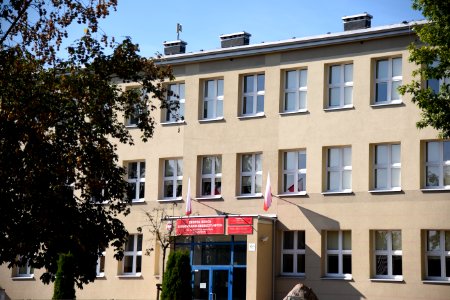 6390_August_2019_in_Bialystok_Zespół_Szkół_Budowlano-Geodezyjnych_Slonimska