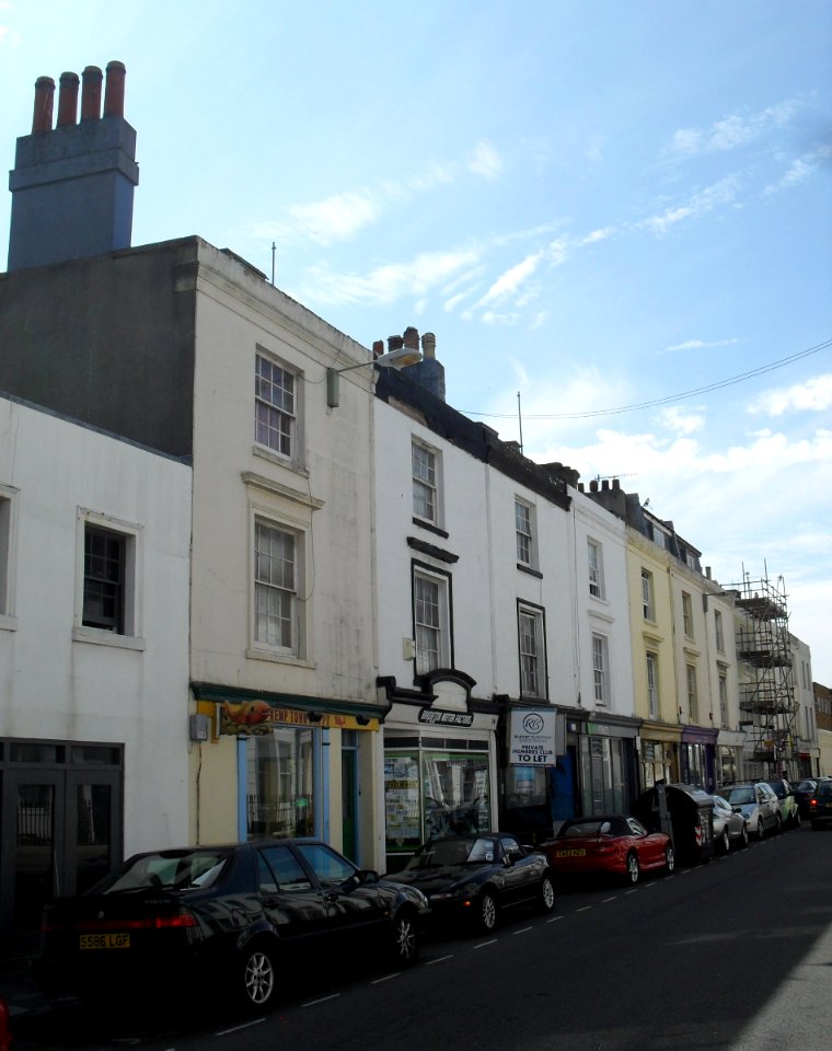 73–83_St_George's_Road,_Kemptown,_Brighton_(NHLE_Code_1380851)_(July_2010)