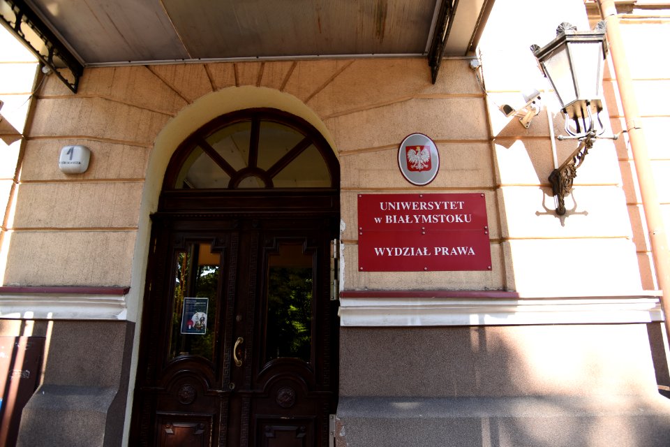 6413_University_of_Bialystok_Law_Faculty_Mickiewicza_Street_August_2019