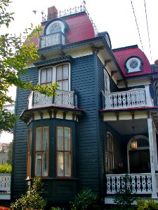 606_Columbia_GMcCreary_CMHD