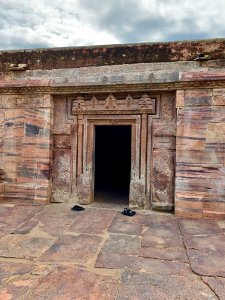 7th_century_Arka_Brahma_Temple,_Alampur_Navabrahma,_Telangana_India_-_2 photo