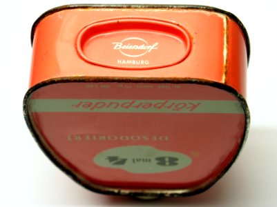 8_mal_4_Korperpuder_tin,_pic4