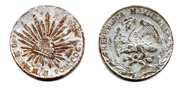 8_reales_de_México_de_1885_(falsa)(anverso_y_reverso)