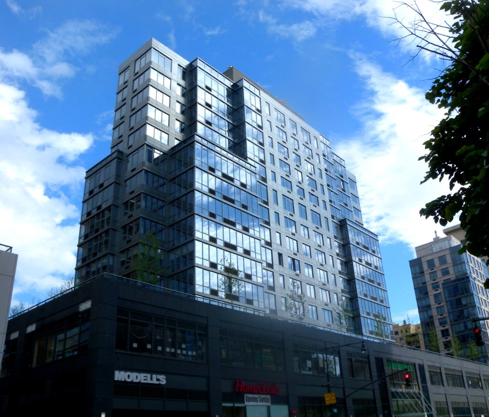 795_Col_Av_CS_jeh