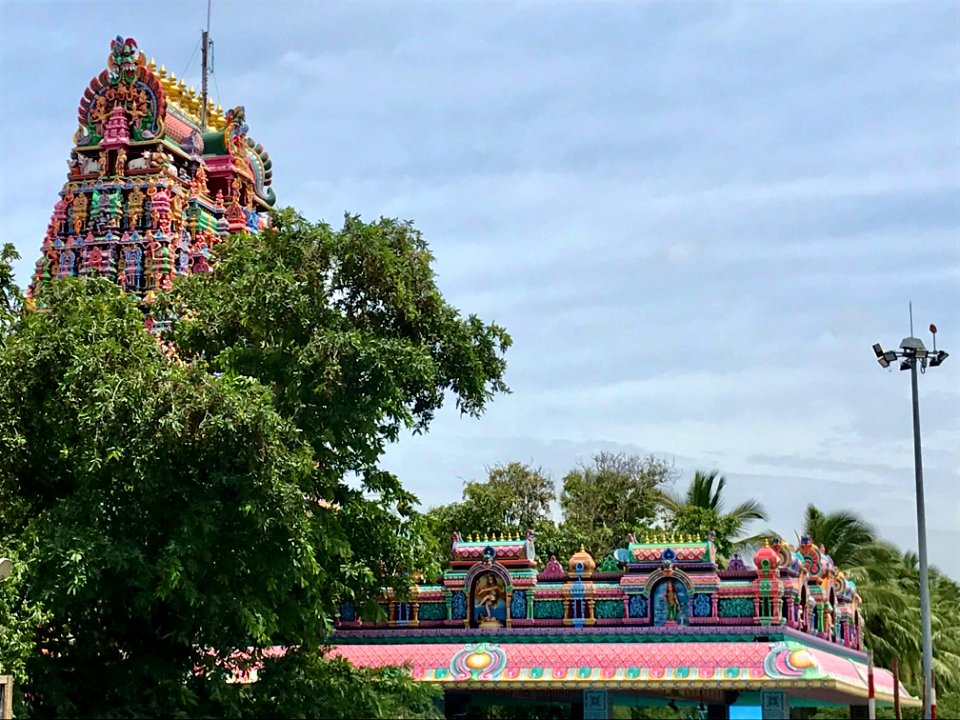 7th-century_Karpaka_Vinayakar_temple,_Pillayarpatti_Pillayar_Koil,_Tiruppathur_Tamil_Nadu_-_01