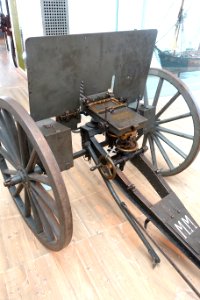 8_mm_fempipig_(5_barrel_gun),_AB_Stockholms,_1893,_vew_2_-_Marinmuseum,_Karlskrona,_Sweden_-_DSC08928