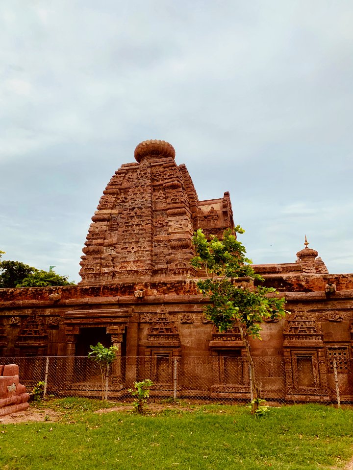 7th_8th_century_Garuda_Brahma_Temple,_Navabrahma_group,_Alampur,_Telangana_India_-_73