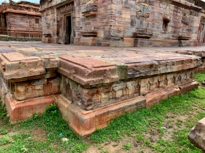 7th_century_Arka_Brahma_Temple,_Alampur_Navabrahma,_Telangana_India_-_26 photo