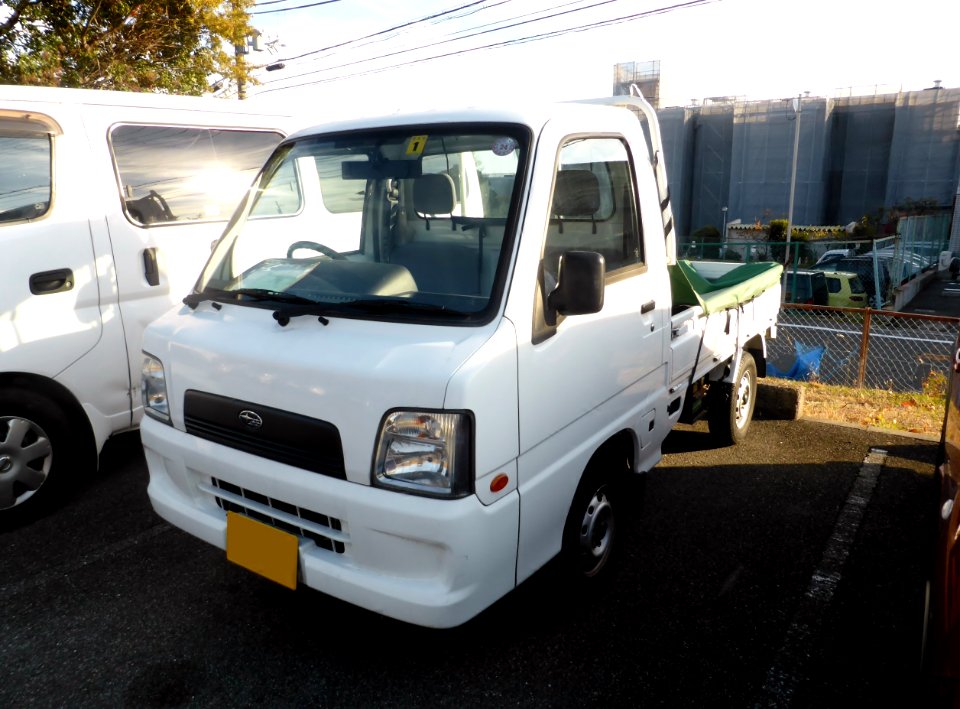 6th_generation_Subaru_SAMBAR_Truck_front