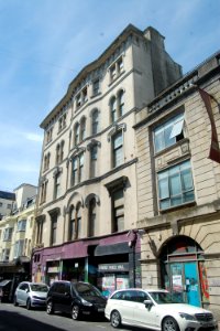 8_Middle_Street,_Brighton_(July_2020)_(1)