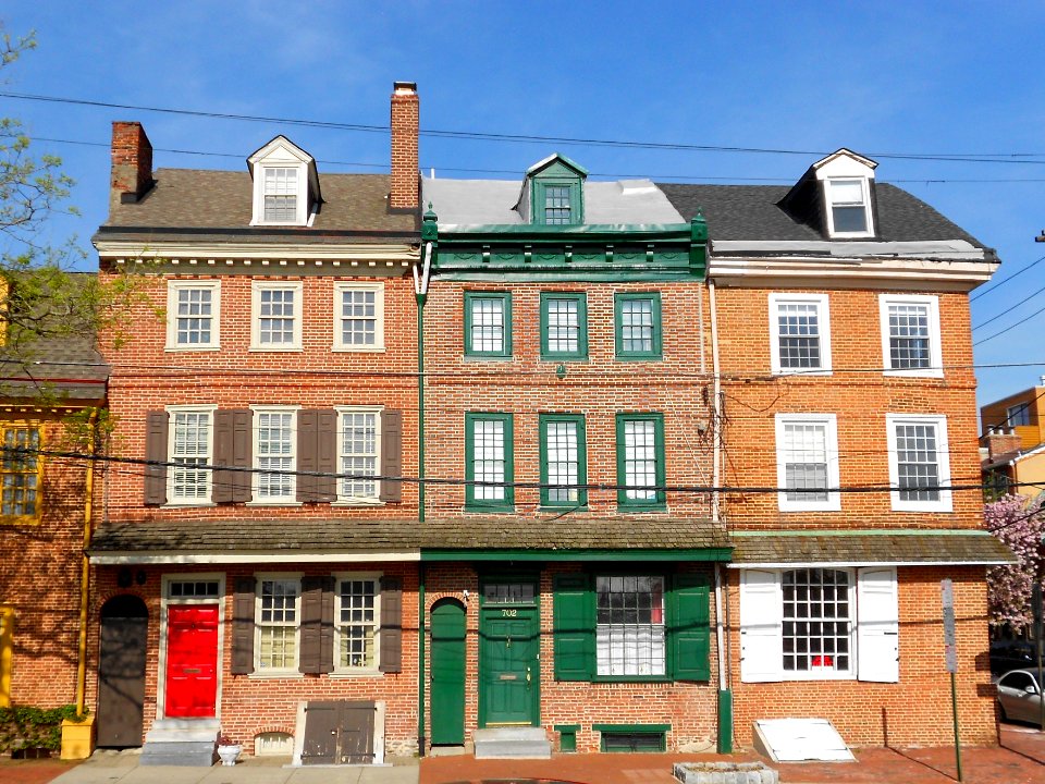 704-700_S_Front_St_Philly