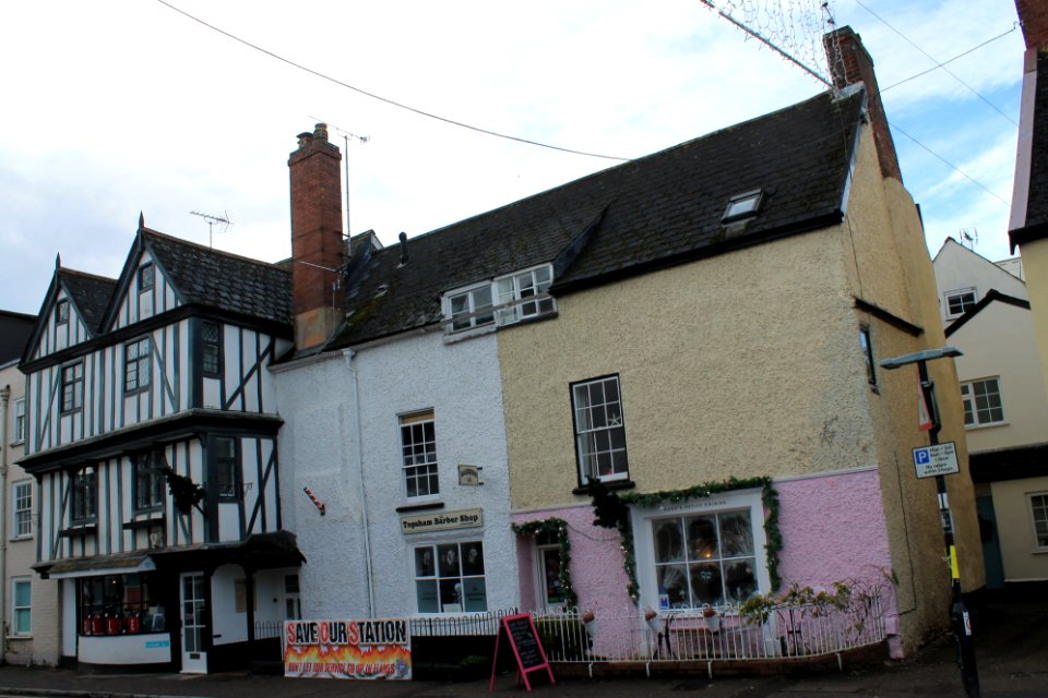 79_And_80,_Fore_Street