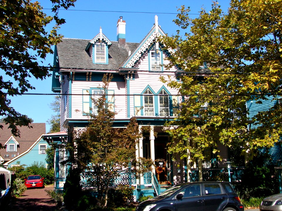 725_Columbia_CMHD_a