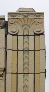 700_Washington_Road,_Art_Deco_detail,_2020-08-27,_02