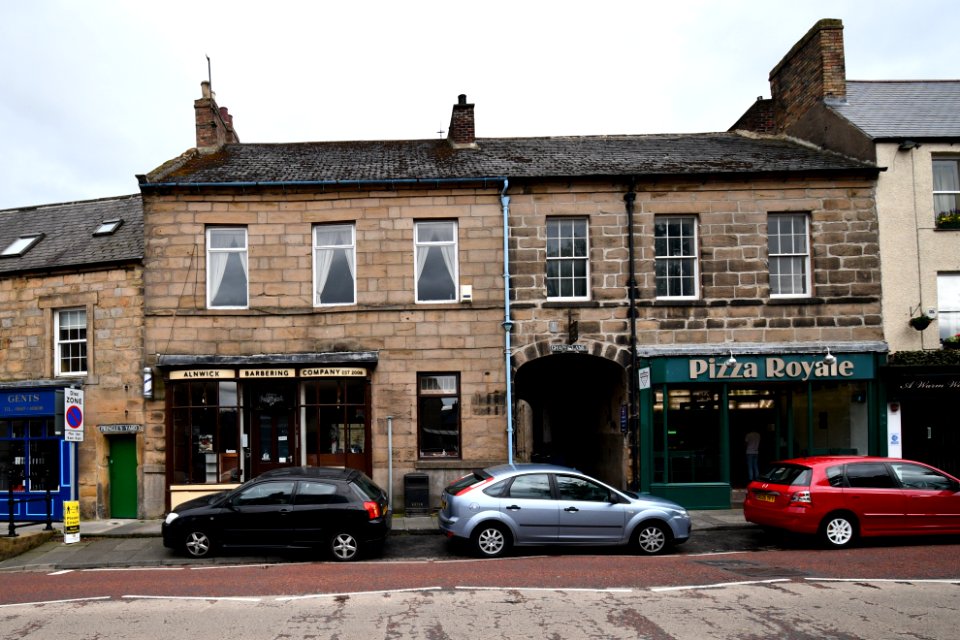 7_And_9,_Clayport_Street