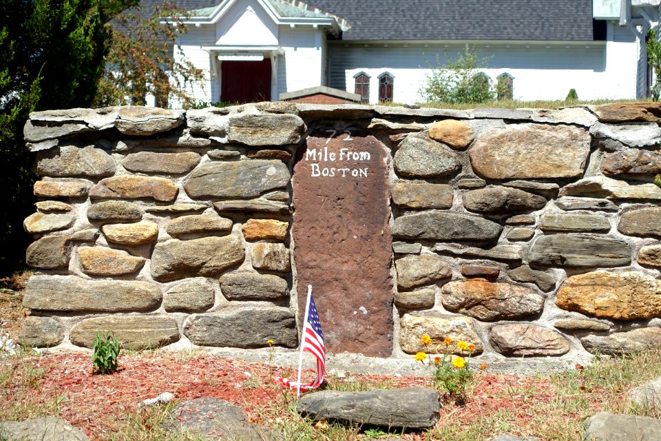 72_Mile_from_Boston_-_Warren,_Massachusetts_-_DSC02385