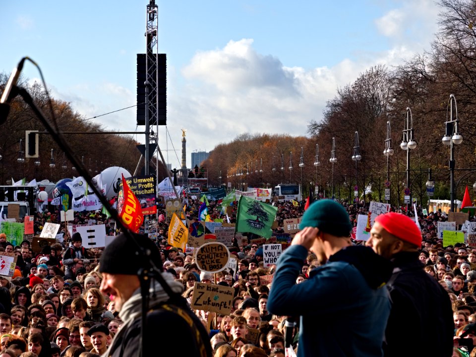 4th_Global_Climate_Strike_Berlin_FridaysForFuture_demonstration_start_from_stage_30