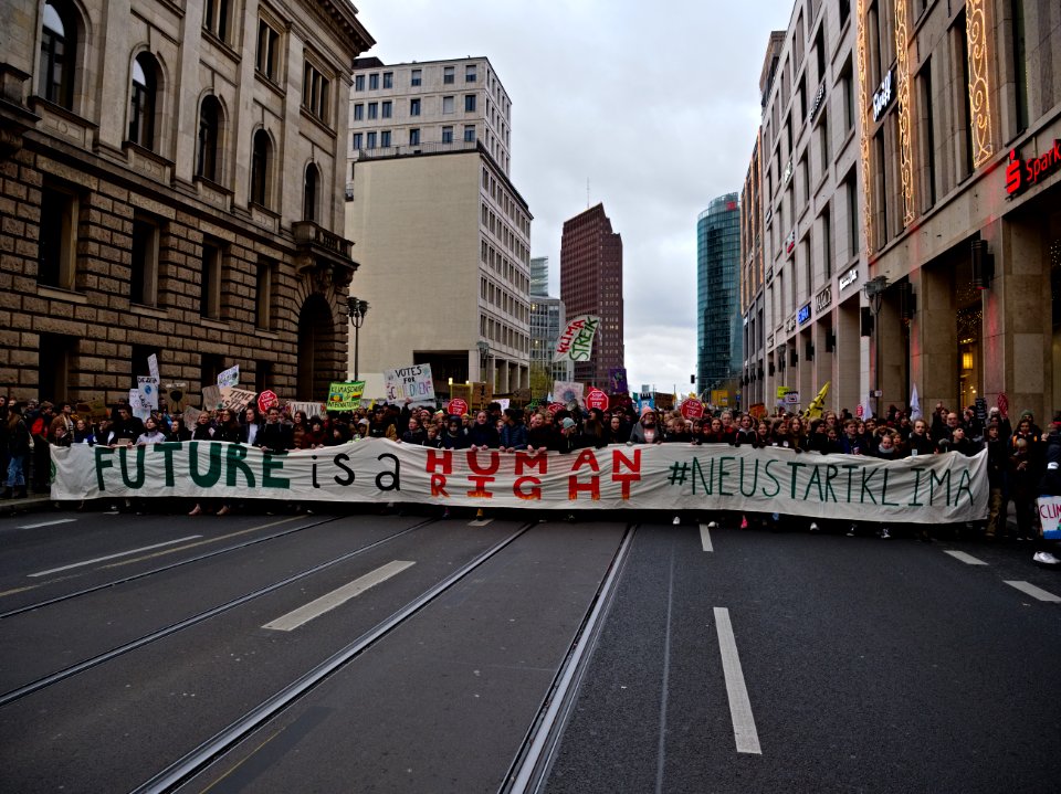 4th_Global_Climate_Strike_Berlin_FridaysForFuture_demonstration_front_27