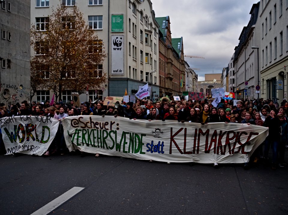 4th_Global_Climate_Strike_Berlin_FridaysForFuture_demonstration_front_77