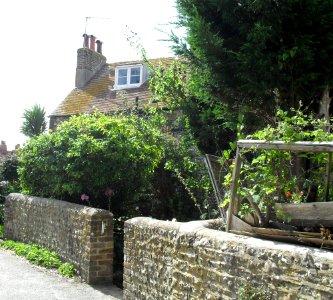 5_and_6_Vicarage_Terrace,_Rottingdean_(NHLE_Code_1381078)_(August_2010)