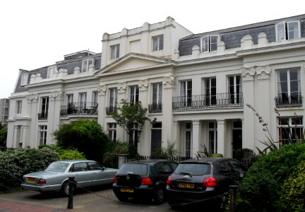 4–7a_Western_Terrace,_Brighton_(NHLE_Code_1381590)_(July_2010)