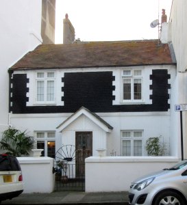 5_Wyndham_Street,_Kemptown,_Brighton_(December_2016)