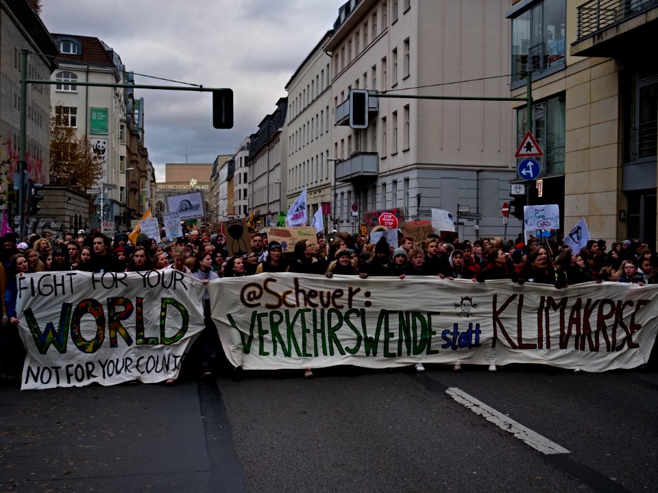 4th_Global_Climate_Strike_Berlin_FridaysForFuture_demonstration_front_80