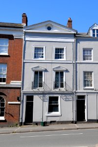 72,_Holloway_Street