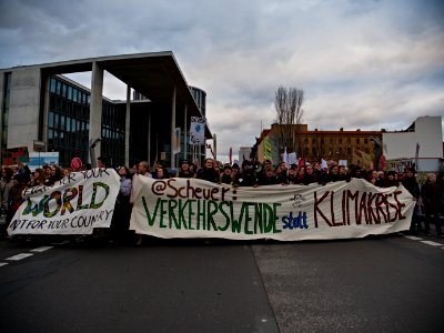 4th_Global_Climate_Strike_Berlin_FridaysForFuture_demonstration_front_85