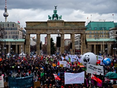 4th_Global_Climate_Strike_Berlin_FridaysForFuture_demonstration_start_07