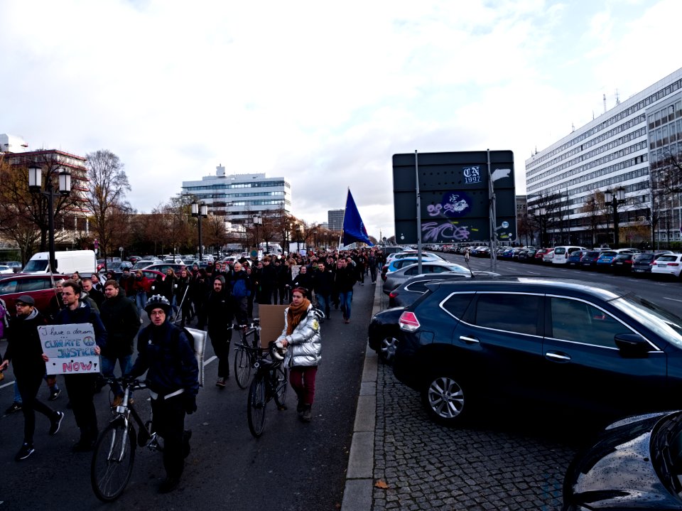 4th_Global_Climate_Strike_Berlin_demonstration_from_TU_07