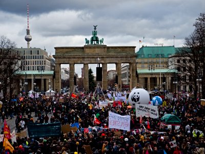4th_Global_Climate_Strike_Berlin_FridaysForFuture_demonstration_start_17