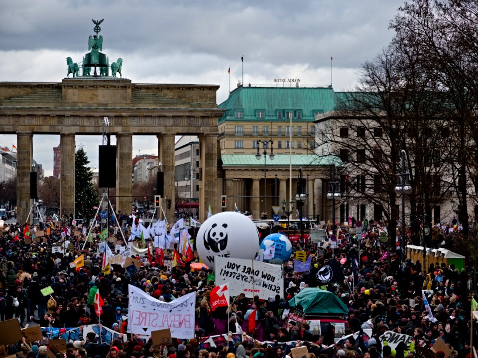 4th_Global_Climate_Strike_Berlin_FridaysForFuture_demonstration_start_18