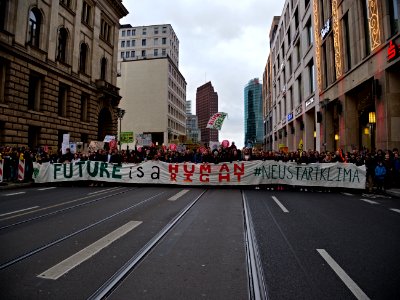 4th_Global_Climate_Strike_Berlin_FridaysForFuture_demonstration_front_05