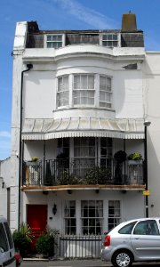 5_Western_Street,_Brighton_(NHLE_Code_1381105)_(July_2010)