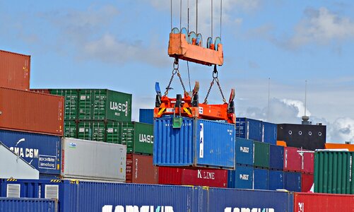Crane port transport