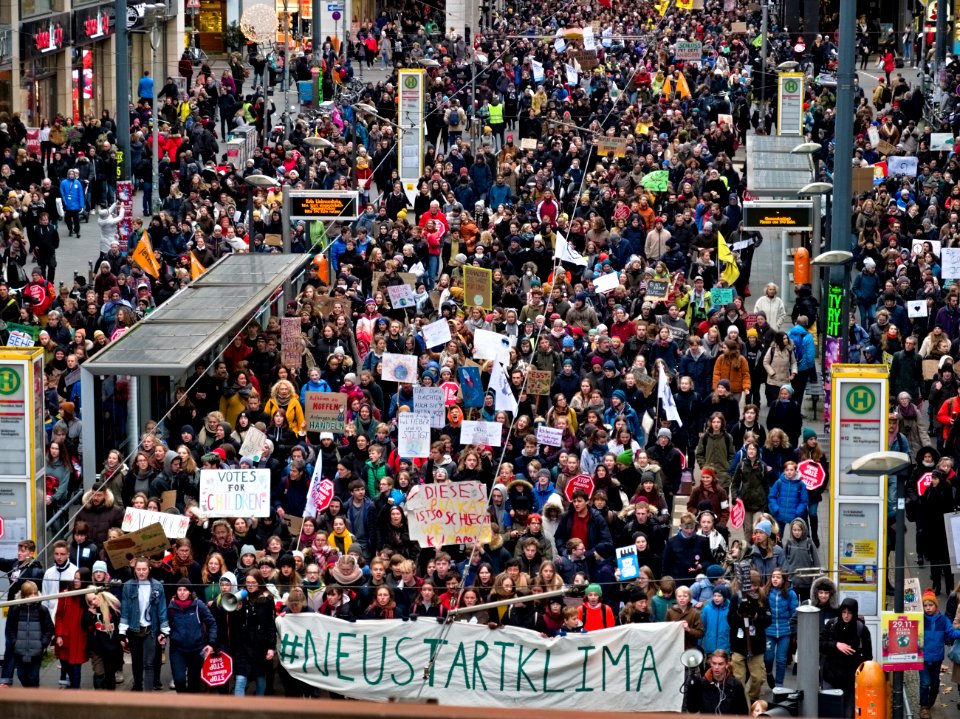 4th_Global_Climate_Strike_Berlin_FridaysForFuture_demonstration_front_71
