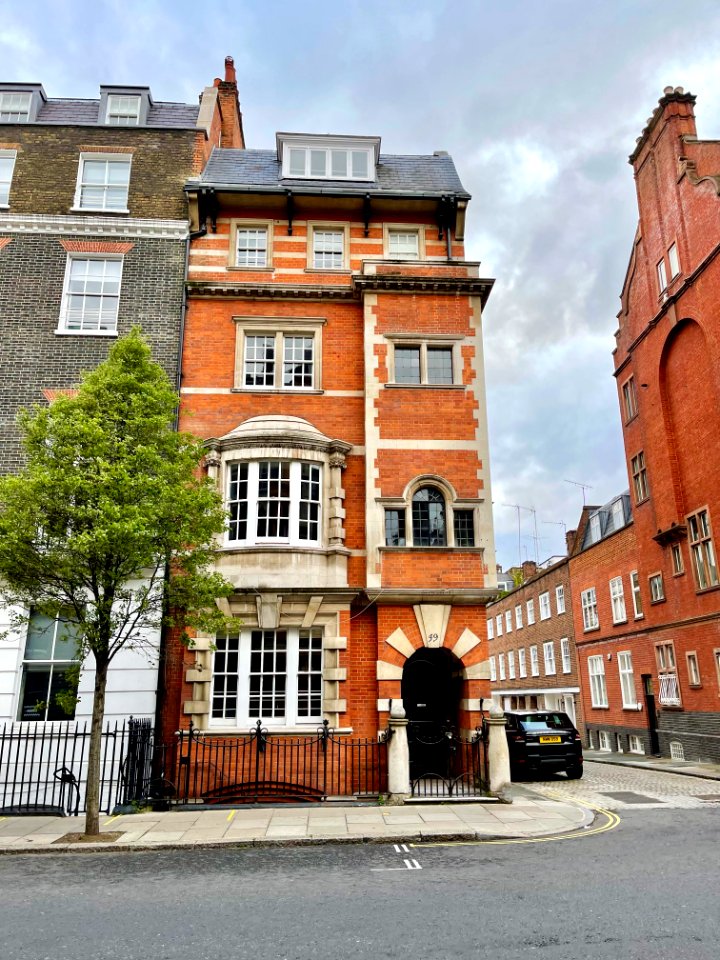 49_Harley_Street,_2021