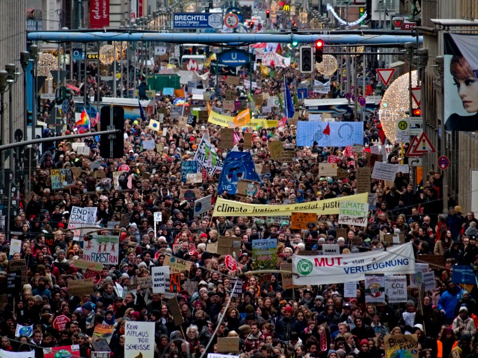 4th_Global_Climate_Strike_Berlin_FridaysForFuture_demonstration_37