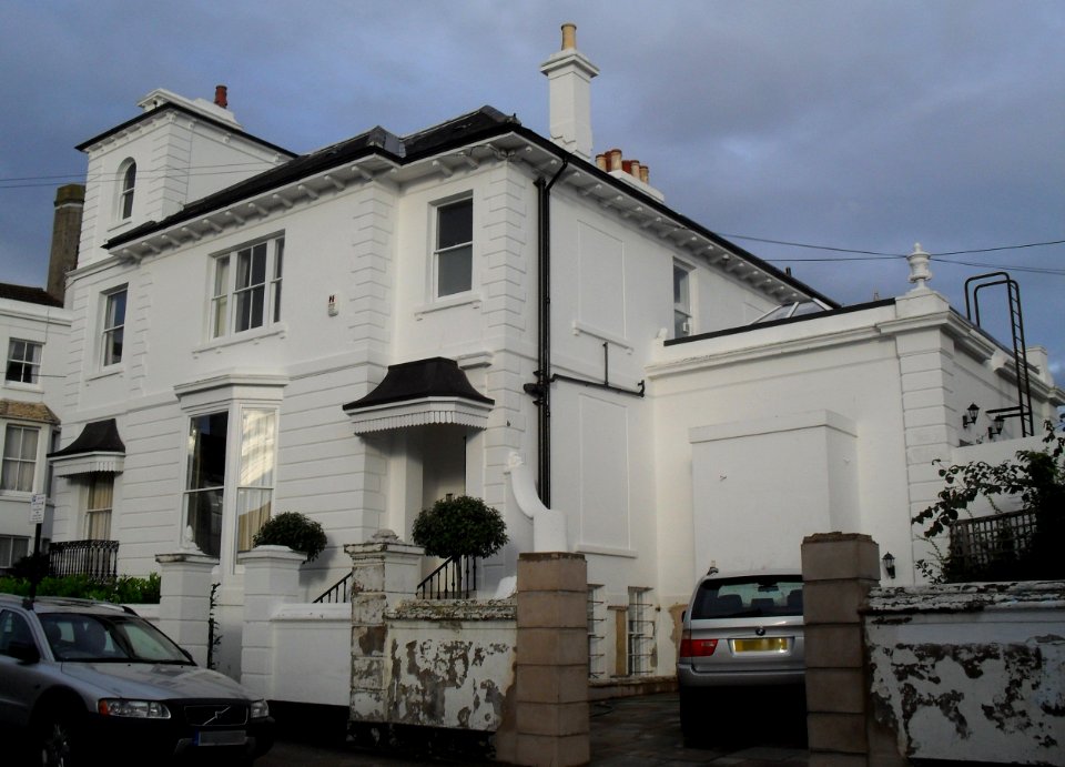 5_Powis_Villas,_Montpelier,_Brighton_(NHLE_Code_1380736)_(September_2010)
