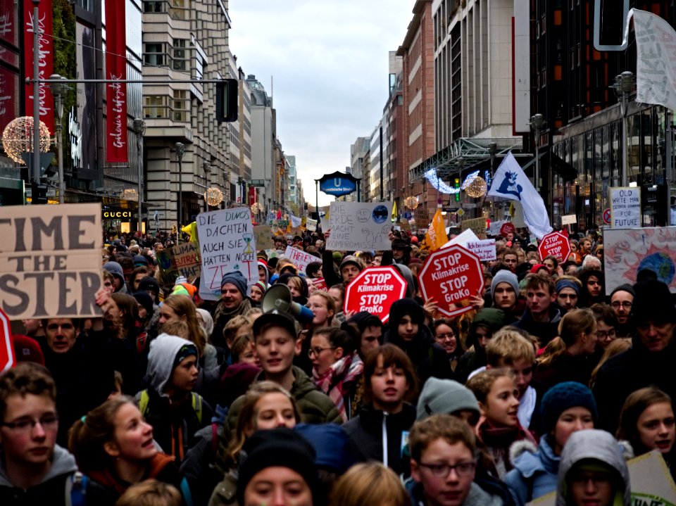 4th_Global_Climate_Strike_Berlin_FridaysForFuture_demonstration_09