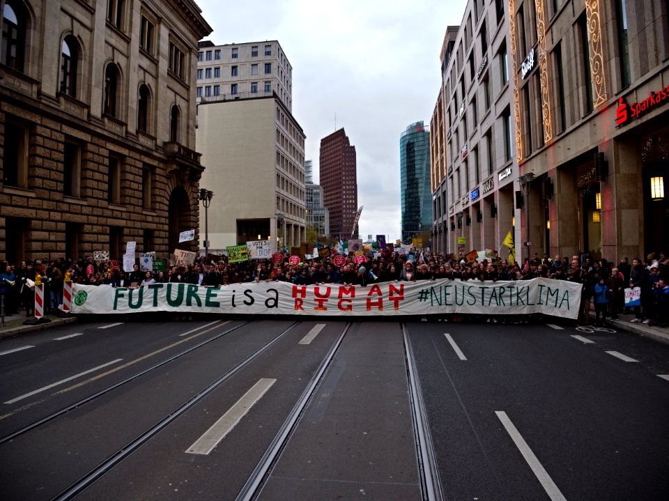 4th_Global_Climate_Strike_Berlin_FridaysForFuture_demonstration_front_10