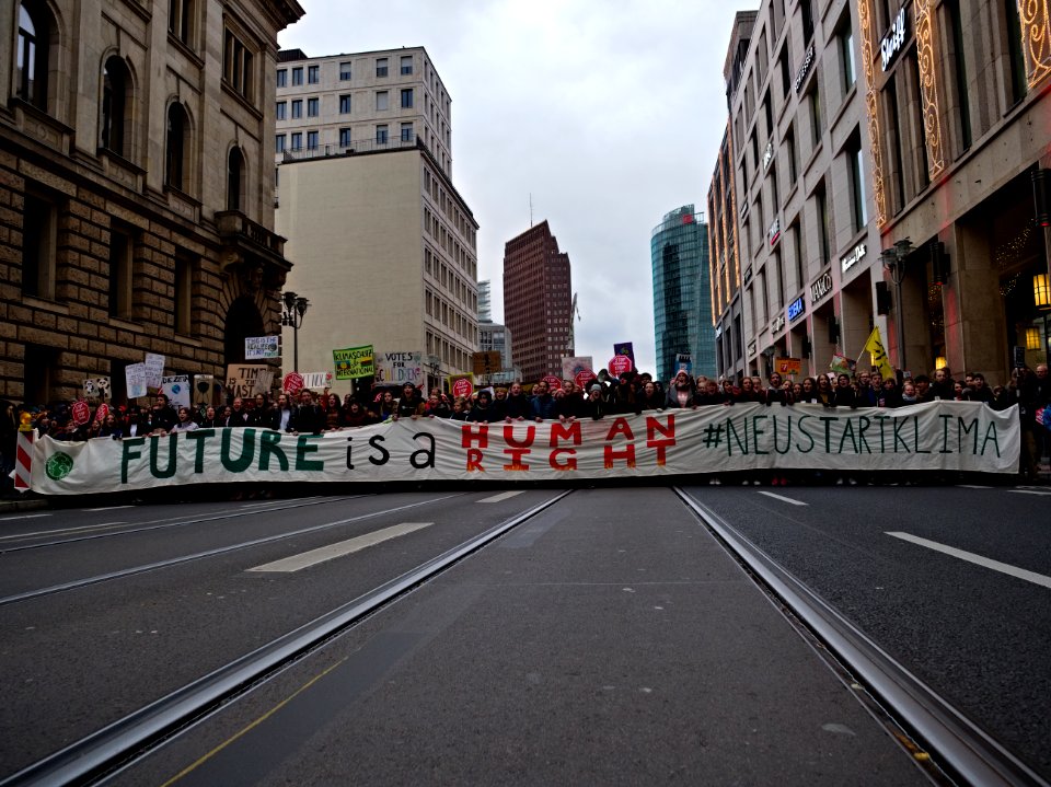 4th_Global_Climate_Strike_Berlin_FridaysForFuture_demonstration_front_08