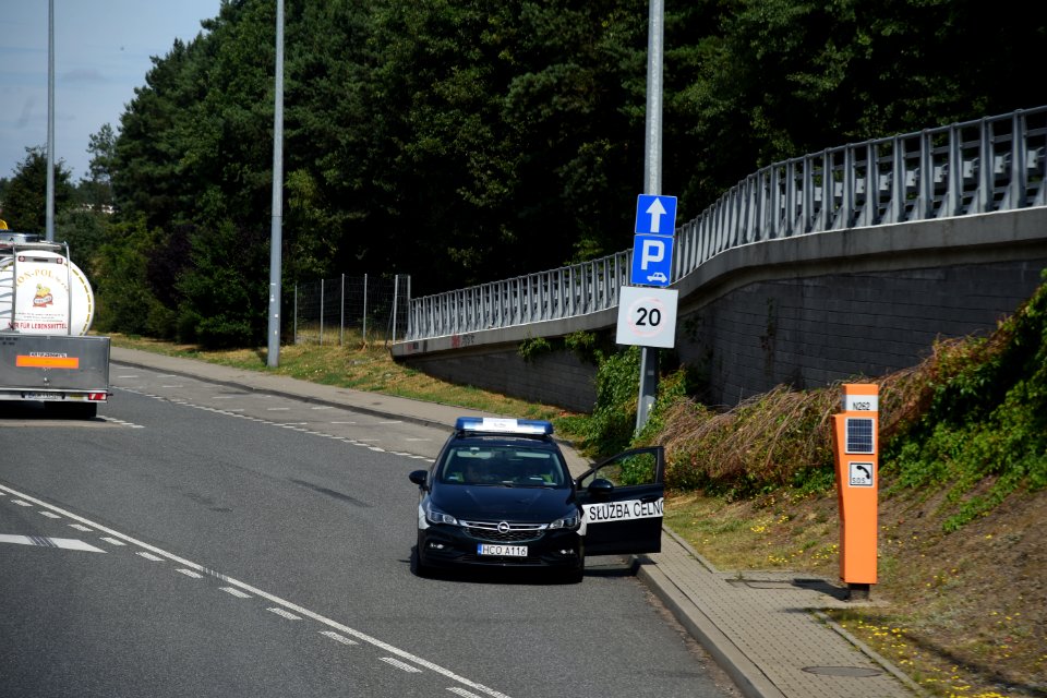 4758_Polish_customs_service_car_July_2019