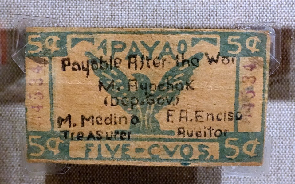 5_centavo_emergency_circulating_note,_Apayo,_Philippines,_during_the_Japanese_occupation_-_Spurlock_Museum,_UIUC_-_DSC06073